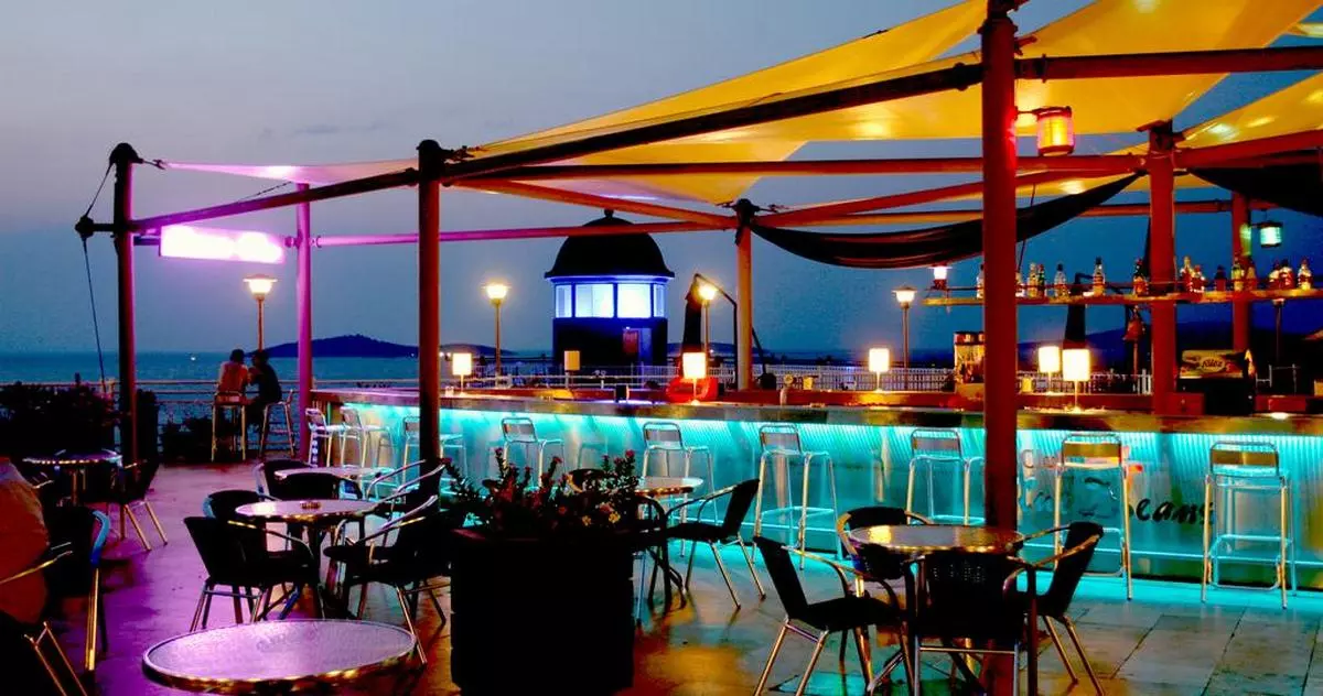 CLUBBLUEDREAM_SHABAVIZ (11).jpg